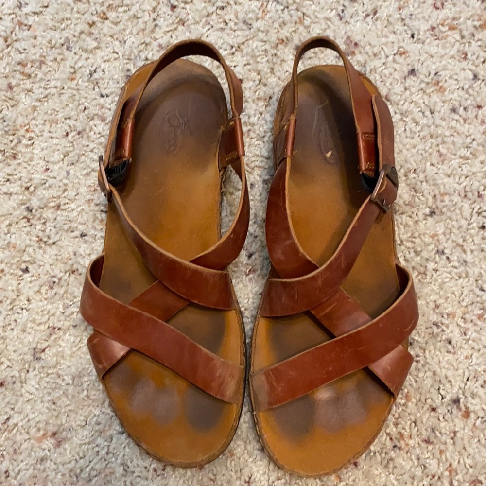 Strappy leather Chaco sandals, sz 9